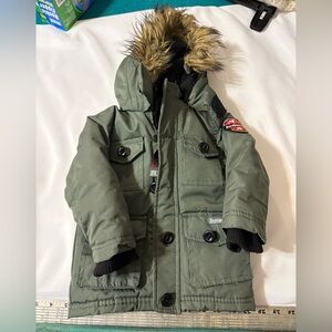 Avalanche Outdoor Supply Boys 24 month Jacket Olive Green Feux Fur button zip‎